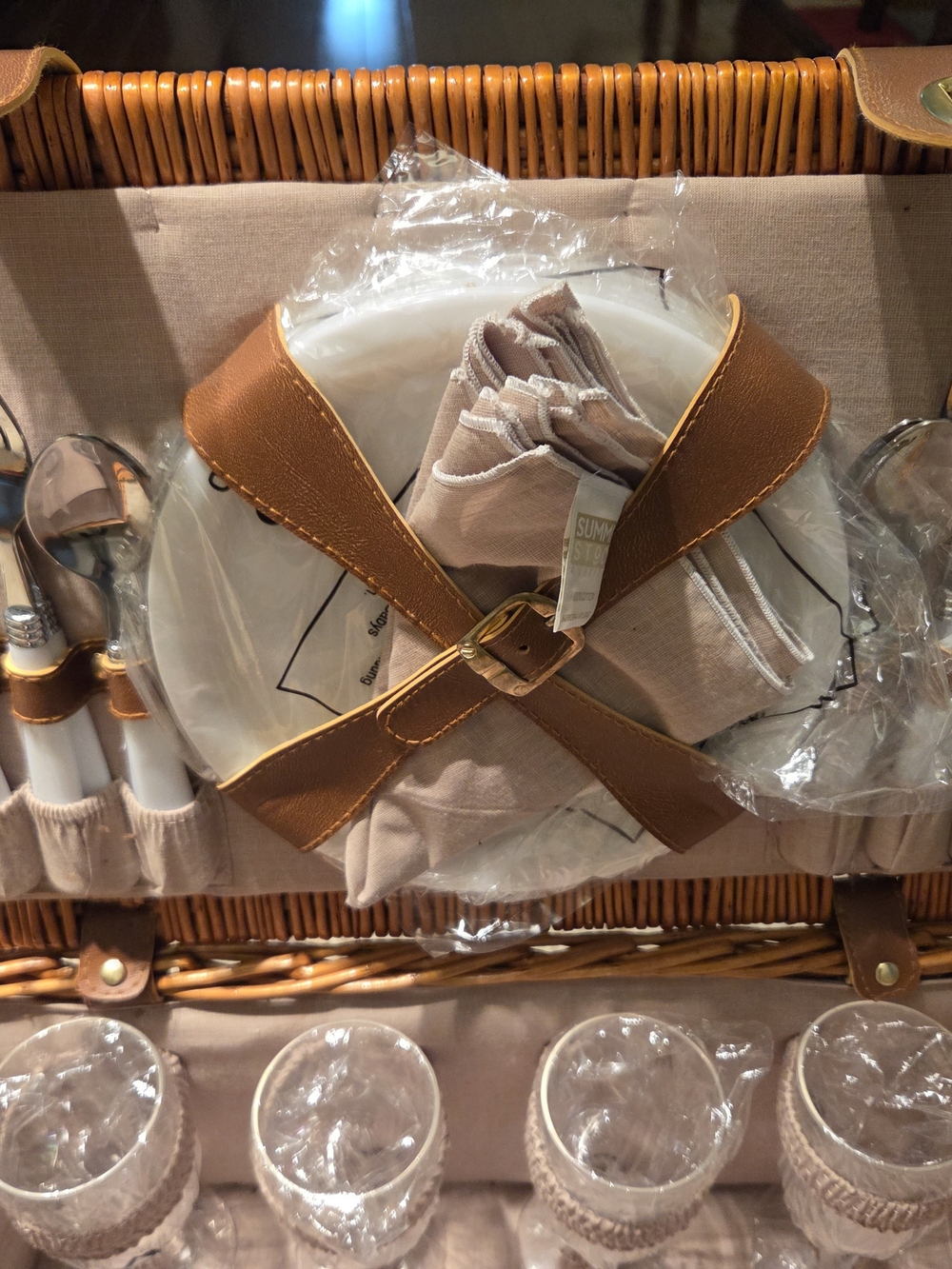 Macy's Tan and Brown Picnic Basket Tableware Set